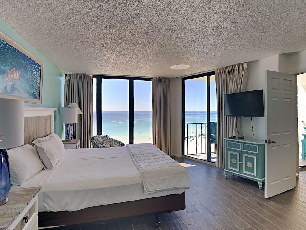 Condo, 1 King Bed with Sofa bed, Balcony, Ocean View (T3 804 - No Pets)