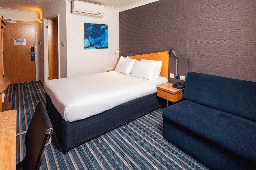 Standard Room (with Free Hot Breakfast)