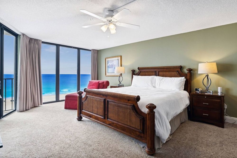 Condo (Edgewater Tower 2 Unit 409 (2/2))