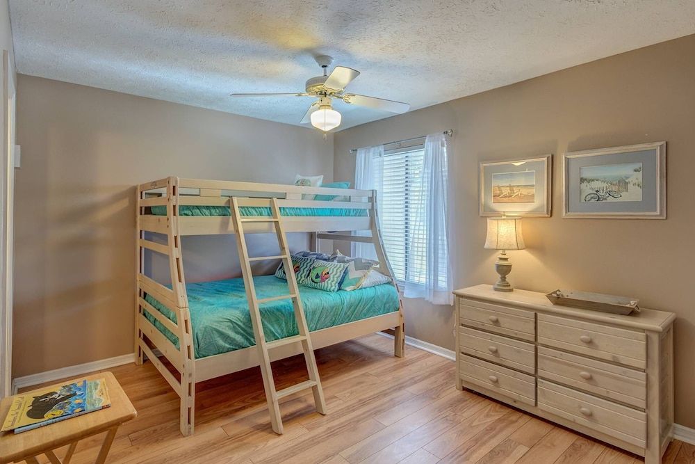 Condo (Gulf Highlands Unit 247 (2/2))