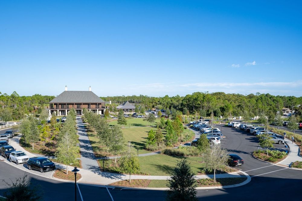 Camp Creek Inn Room, 1 King Bed 3