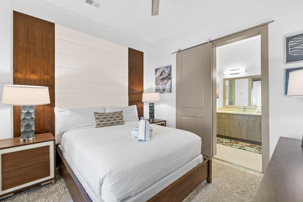 Condo, 2 Bedrooms (313)