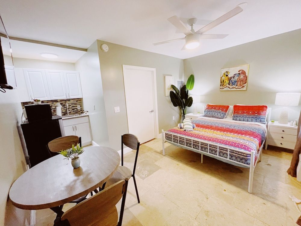 Sea Steps by Lowkl Standard Queen Room 5