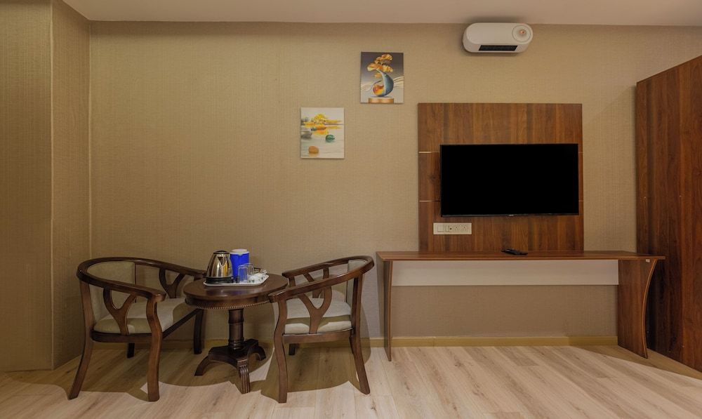 Treebo Windsor Heights, 8 Mins To Ketti Valley View Point Deluxe Double Room 5