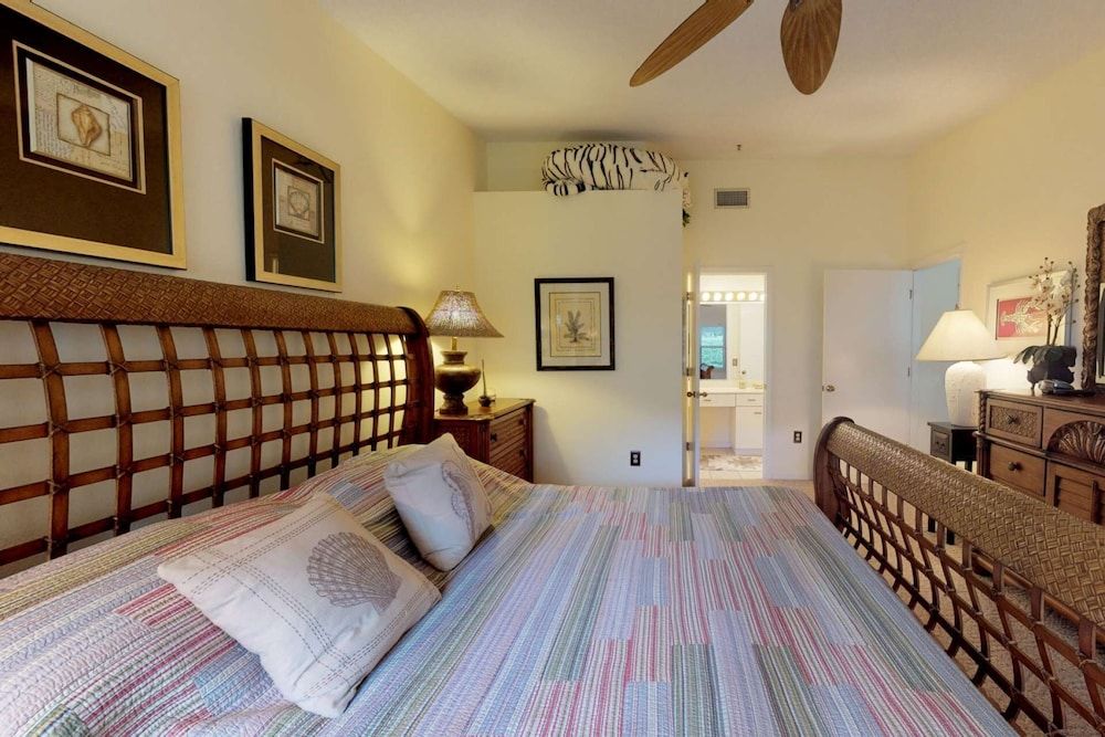 Condo (Siesta Bayside Closest to the Beach)