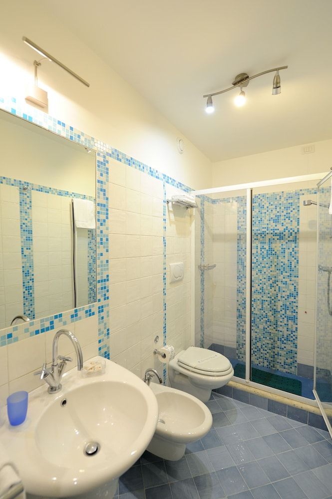 undefined Sharon House 8