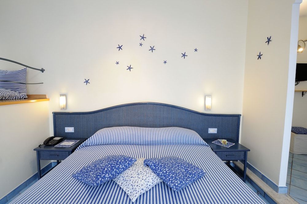 undefined Sharon House 6