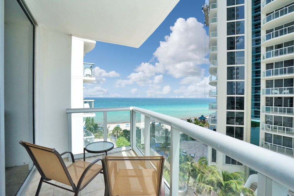 Condo, 1 Bedroom (710)