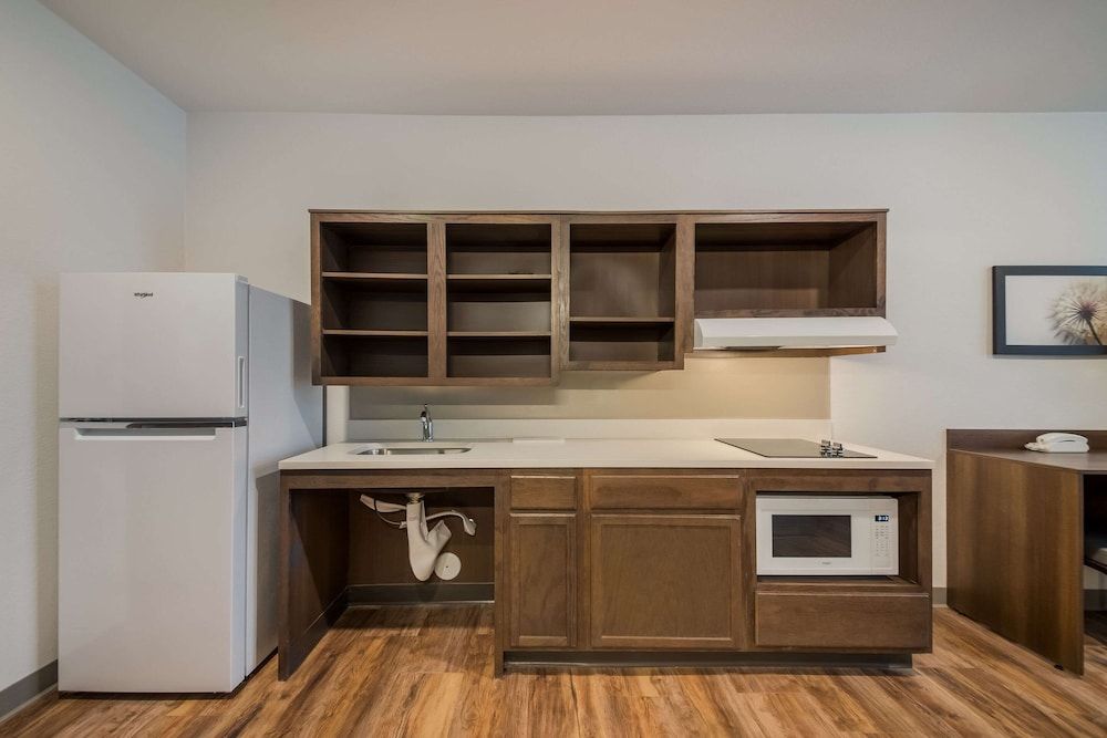 WoodSpring Suites Wesley Chapel-Tampa Room, 1 Queen Bed, Accessible, Non Smoking (Roll-In Shower) 5