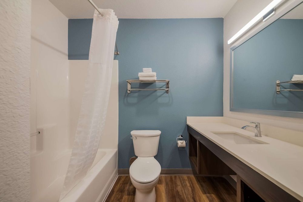 WoodSpring Suites Wesley Chapel-Tampa Standard Room, 2 Queen Beds, Non Smoking 3