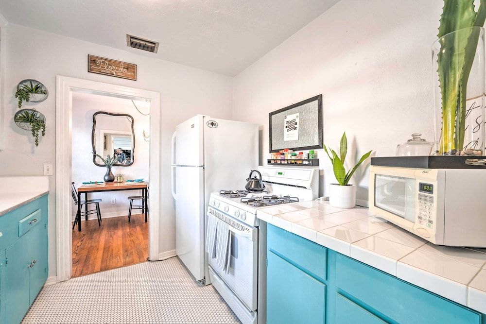 undefined Downtown Winter Garden Cottage, Near Theme Parks! 8