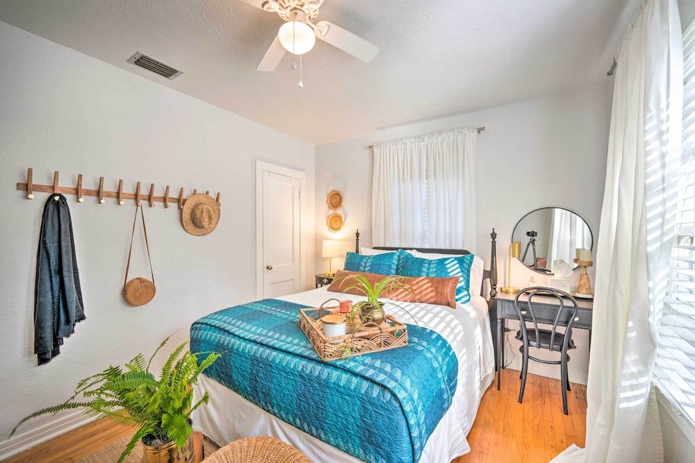 undefined Downtown Winter Garden Cottage, Near Theme Parks! 4