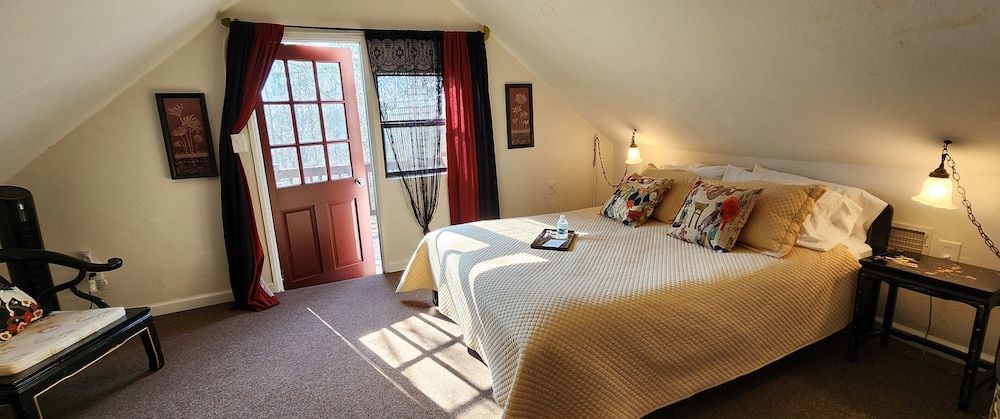 Lily Creek Lodge Asia Queen Loft