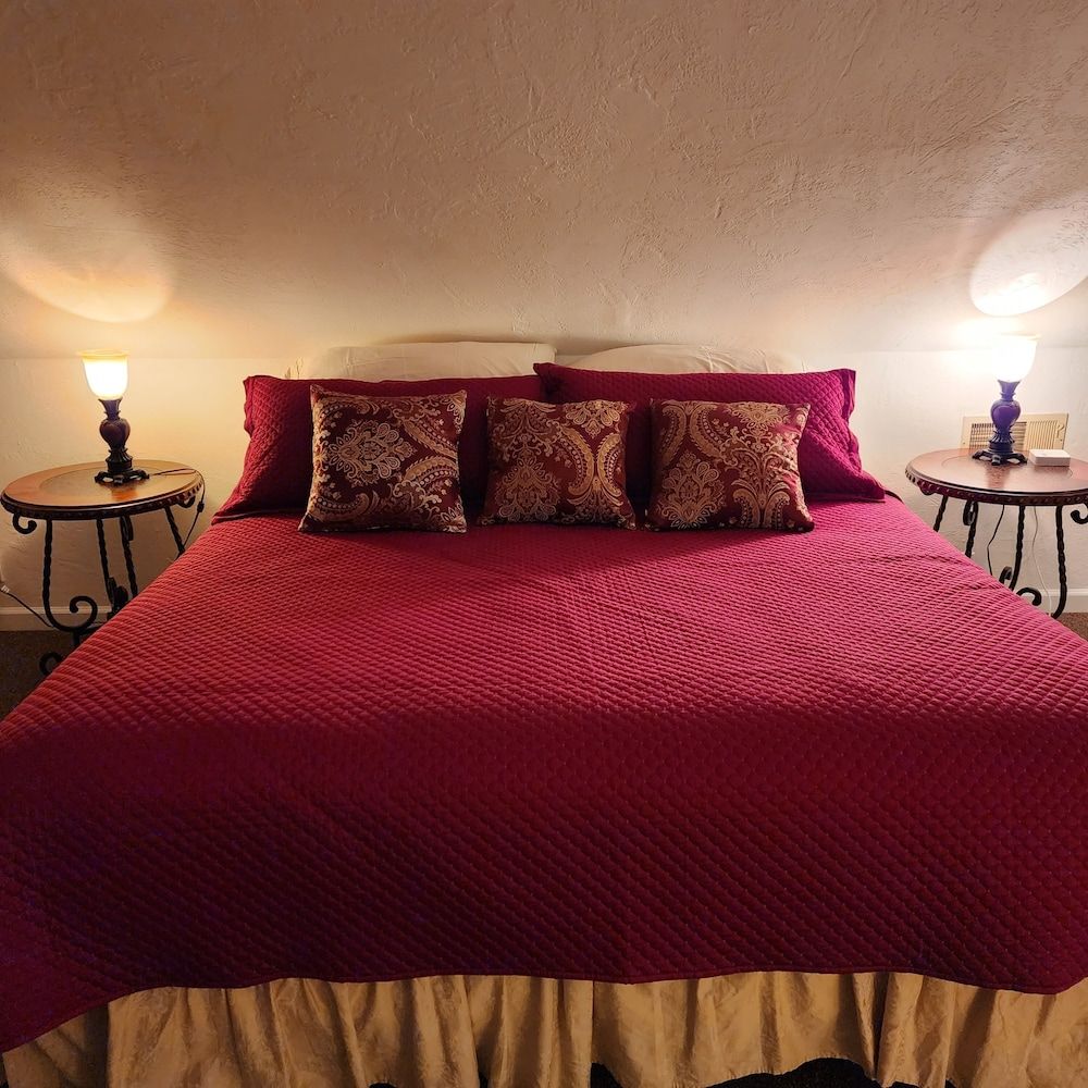 Lily Creek Lodge Morocco King Loft