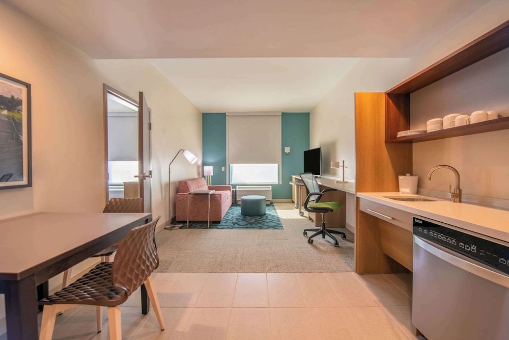 Home2 Suites By Hilton Kingsland Suite, 1 King Bed, Accessible (Mobility, Roll-in Shower) 4