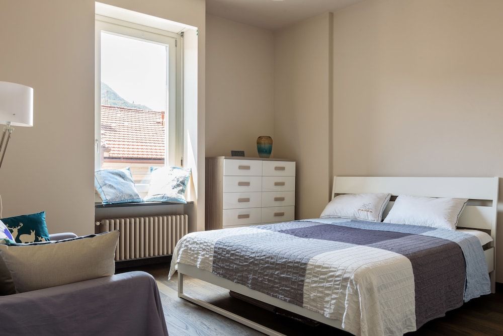 undefined Numero Due Piazza Mazzini