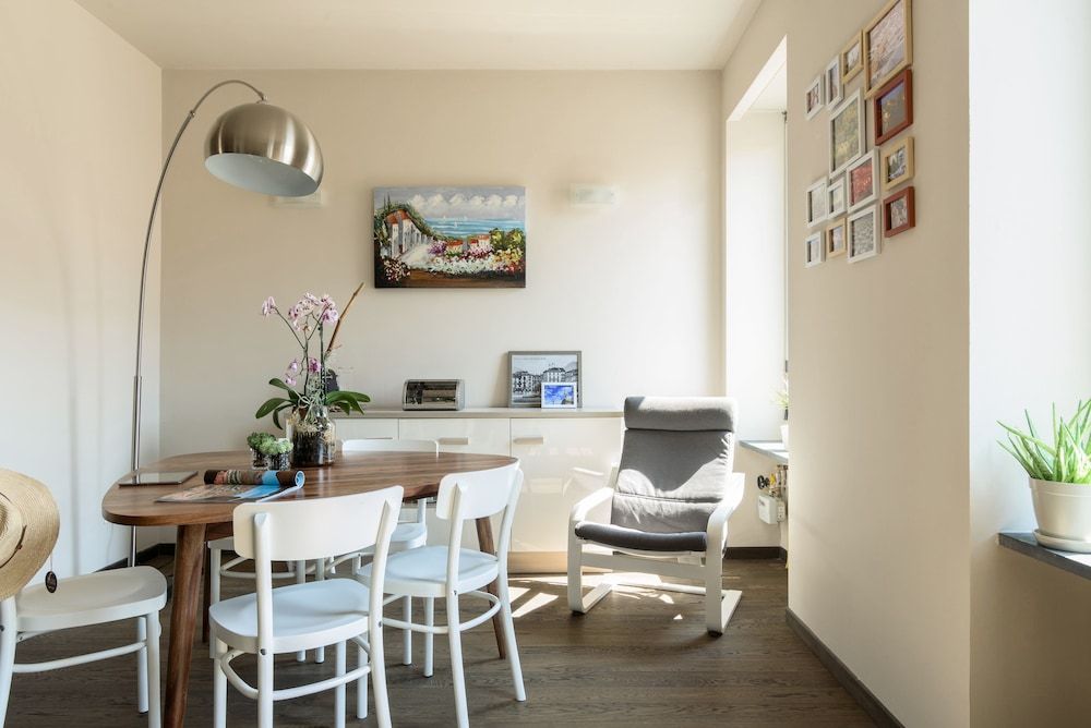 undefined Numero Due Piazza Mazzini 9