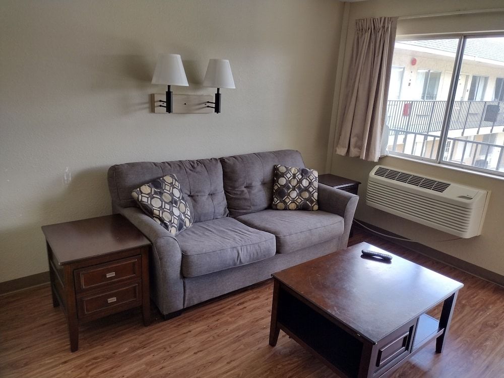 Fairbridge Inn & Suites Richmond Hill Deluxe Single Room 11