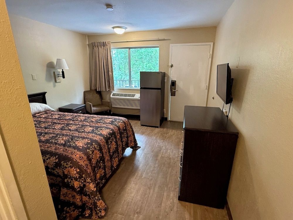 Fairbridge Inn & Suites Richmond Hill Basic Single Room 5
