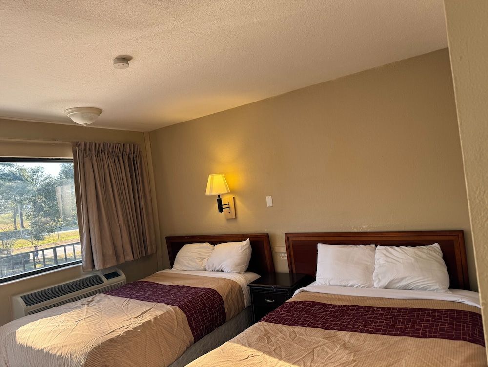 Fairbridge Inn & Suites Richmond Hill Basic Double Room 4