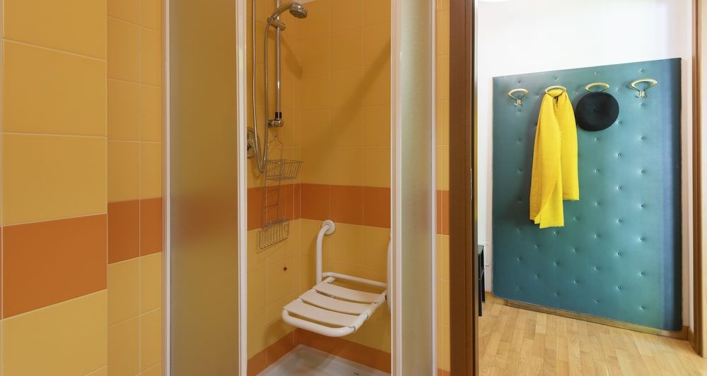 JOIVY Vibrant Studio Near Train Station Apartment, 1 Bedroom 10