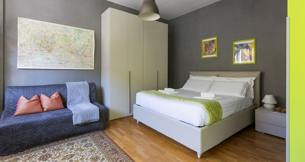 undefined JOIVY Vibrant Studio Near Train Station 5