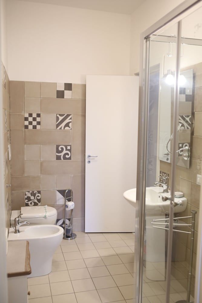 Corso Messina Classic Double or Twin Room 5