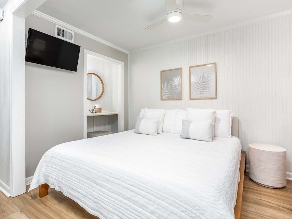 Condo, 1 King Bed with Sofa bed, Pool Access, Ocean View (B109 - No Pets Allowed)