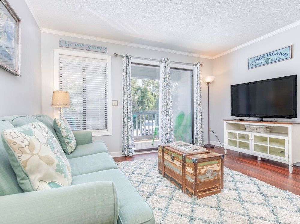 Condo, 1 Queen Bed with Sofa bed, Kitchen, Partial Ocean View (A127 - No Pets Allowed)