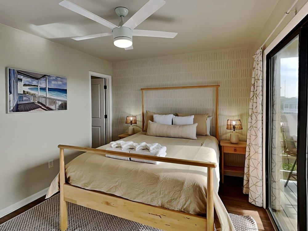 Condo, Futon, 2 Queen and Twin, Partial Ocean View, Balcony