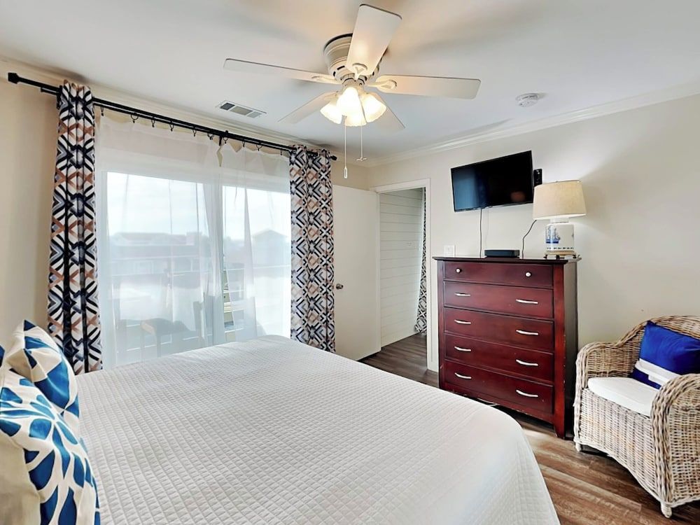 Condo, King and Queen, Pool View, Pool Access