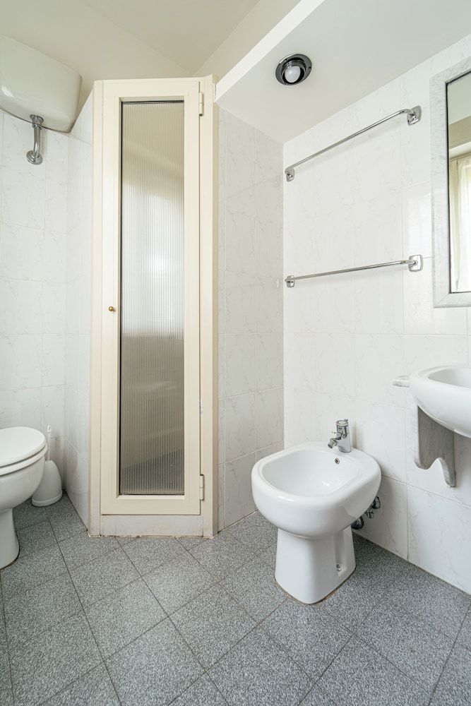 ALBERGO RISTORANTE BELSITO FIUGGI Nhost Comfort Quadruple Room 11