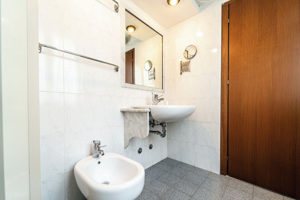 ALBERGO RISTORANTE BELSITO FIUGGI Nhost Comfort Quadruple Room 12