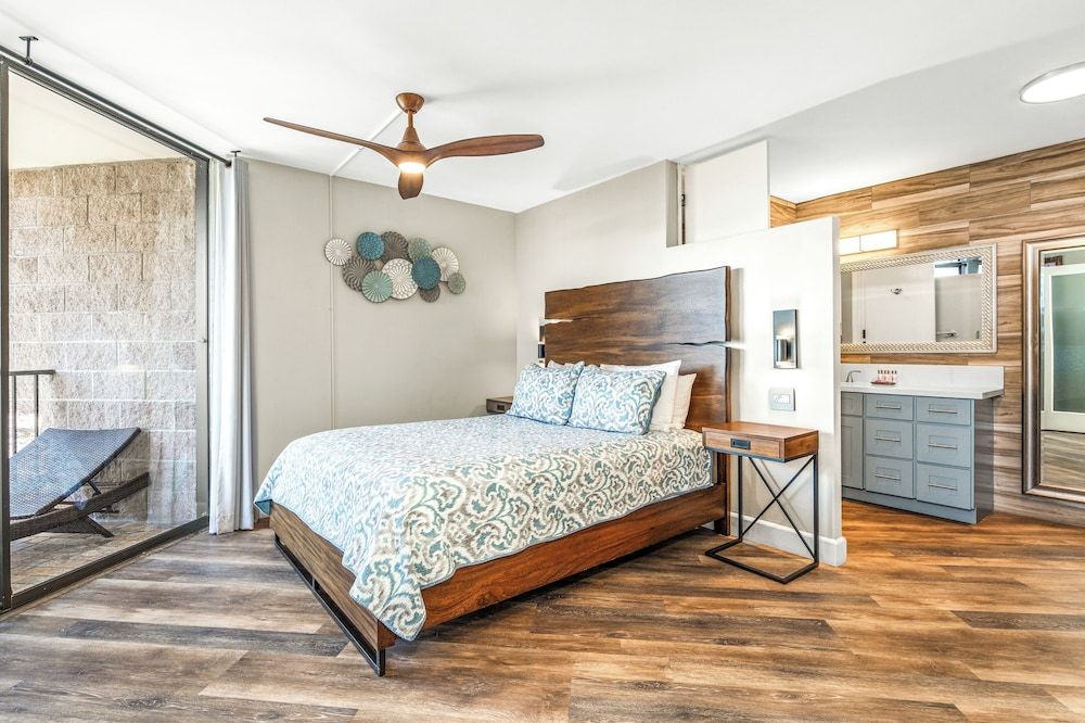 Deluxe Condo