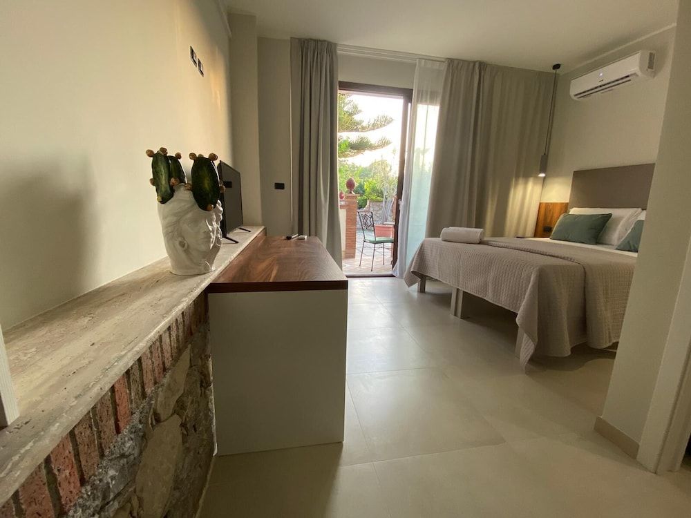 Villa Antonino Superior Triple Room 18