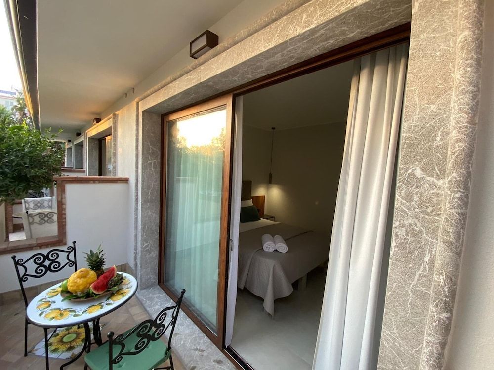 Villa Antonino Superior Triple Room 4