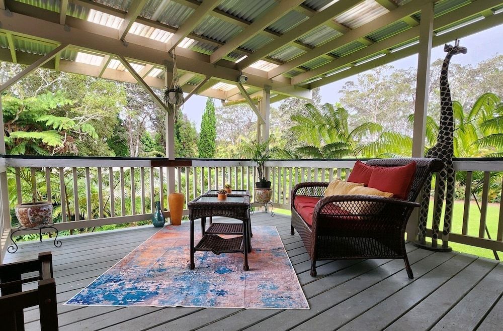 Aloha Junction Bed and Breakfast Peacock Studio: 1K + Kitchenette, Private Entrance, Lanai 4