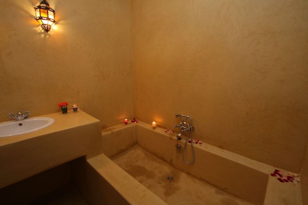 undefined Riad Mariana 8