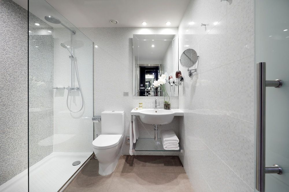 Eurostars Plaza Mayor Standard Double or Twin Room 7