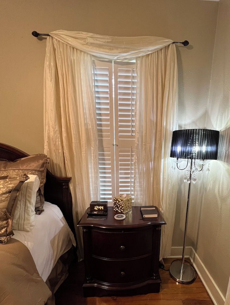 Opus House Executive Room 7