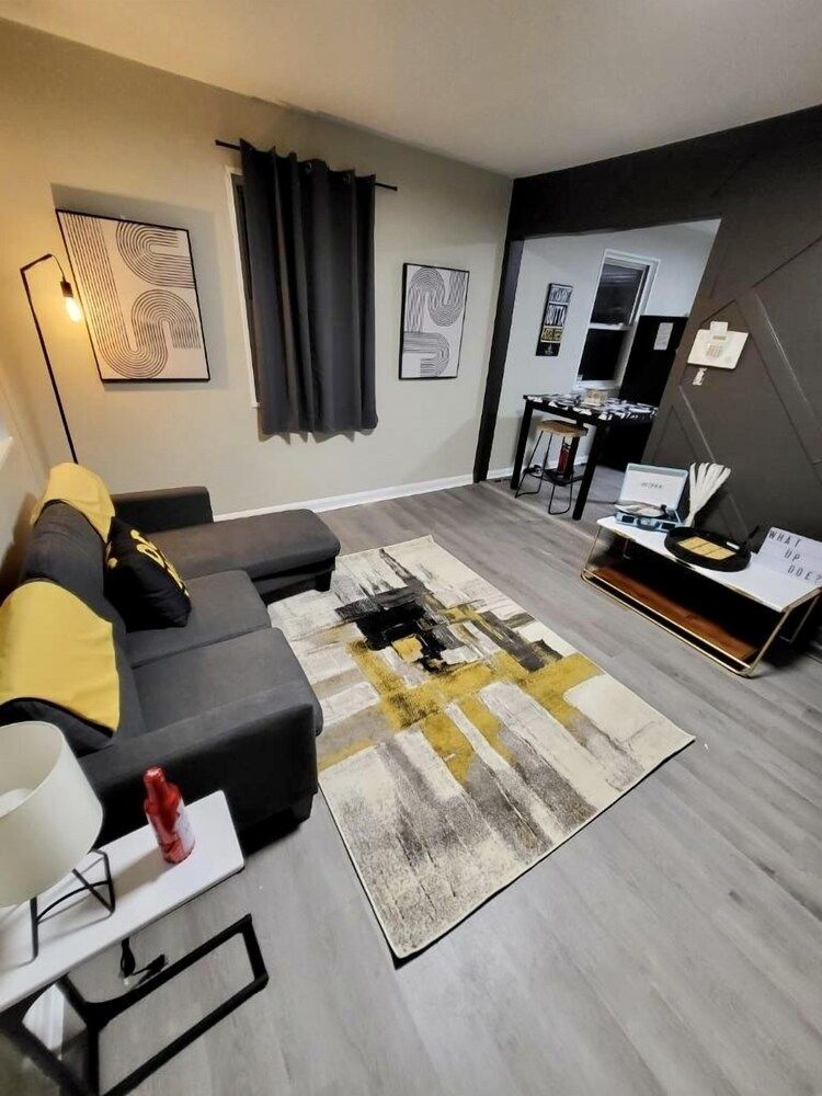 Capitol hide away