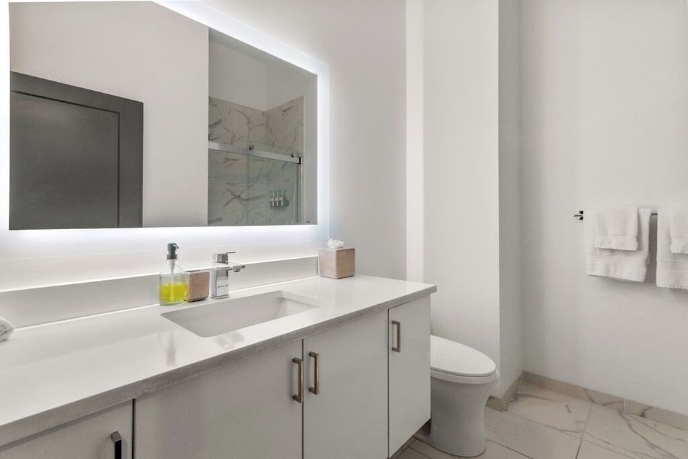 Exhibit A2 Premium Apartment, 2 Bedrooms 10