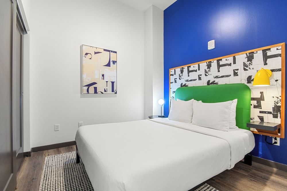 Exhibit A2 Premium Apartment, 2 Bedrooms 5