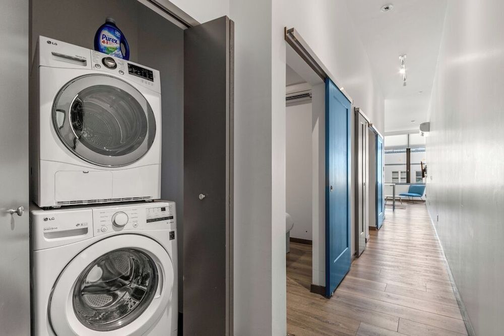 Exhibit A2 Premium Apartment, 2 Bedrooms 7