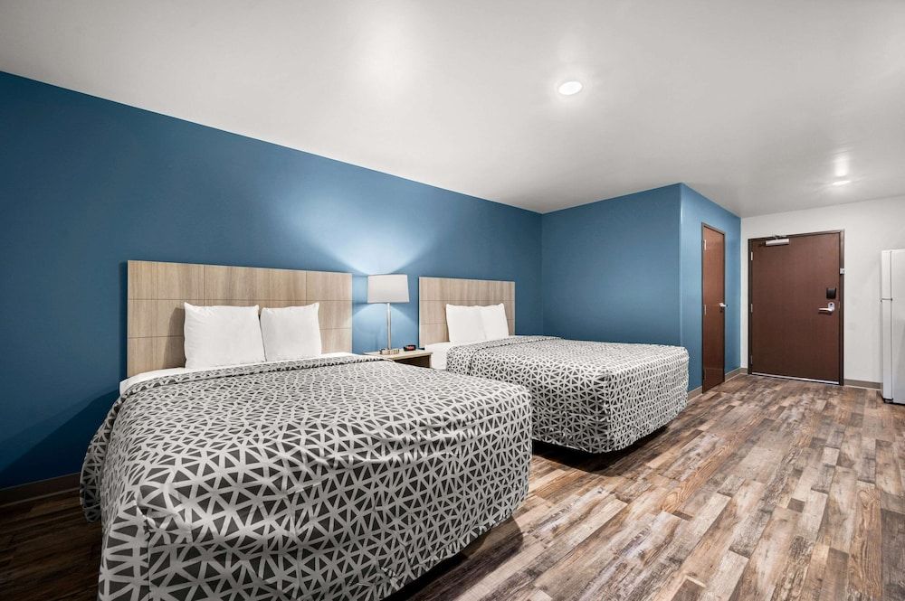 Woodspring Suites Dearborn - Detroit Queen Suite Two Queen Beds Accessible 4