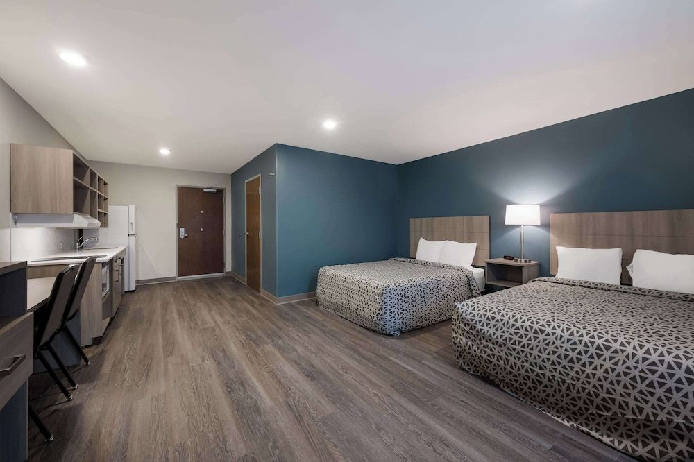Woodspring Suites Wixom - Novi Queen Suite Two Queen Beds 4