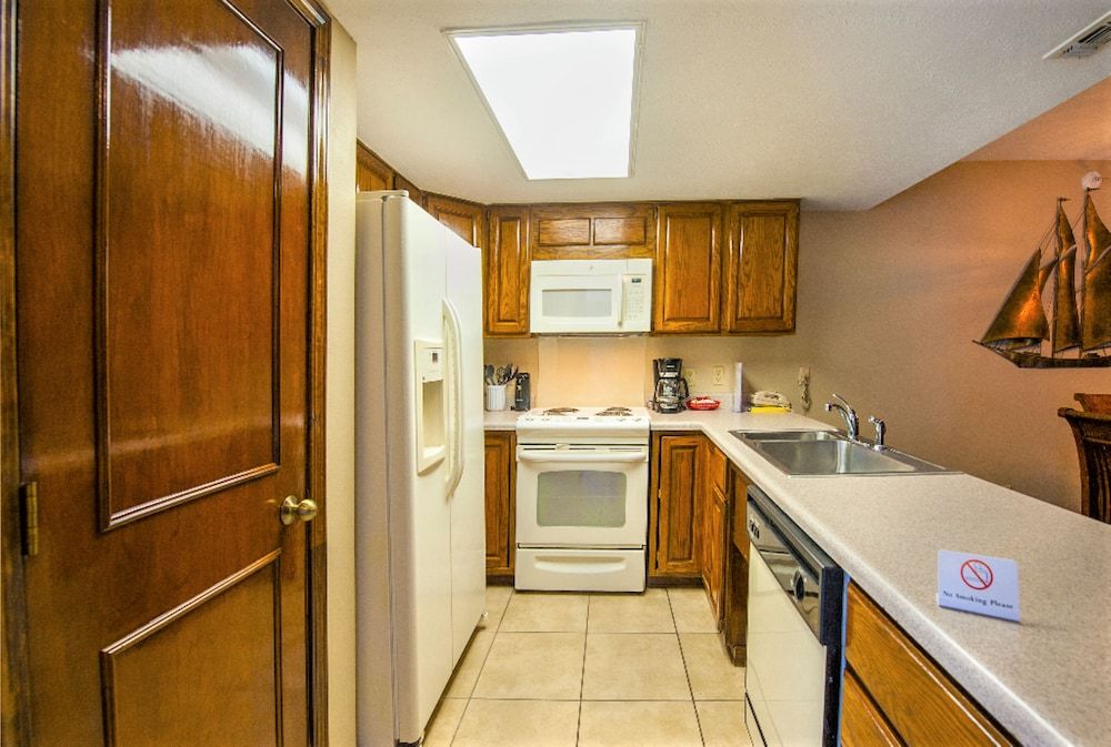 Royal Holiday Beach Resort Suite, 1 Bedroom 9