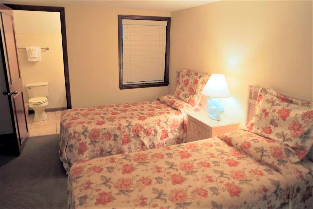 Royal Holiday Beach Resort Townhome, 2 Bedrooms 7