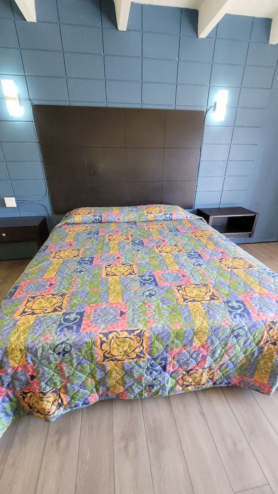 Relax inn Basic Single Room 8