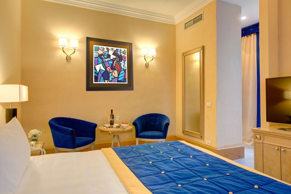 Villa Tolomei Hotel & Resort Classic Room 3